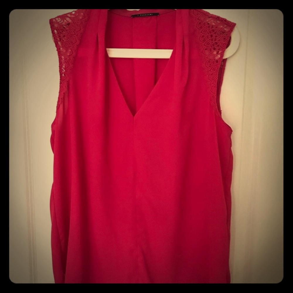 Sleeveless blouse with lace cap sleeves